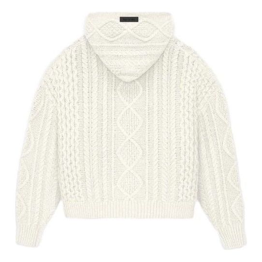 هودي من Fear of God Essentials FW23 Cable Knit "Cloud Dancer"، باللون الأبيض