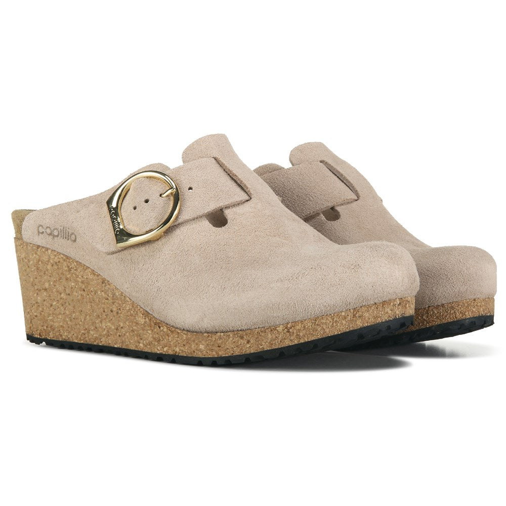 قبقاب نسائي من Papillio Birkenstock Fanny Wedge، لون رملي دافئ