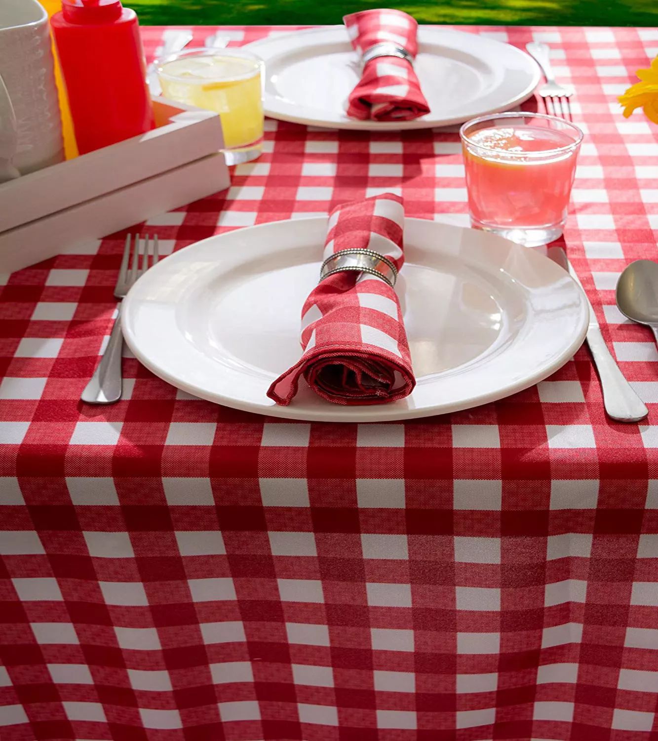 52" Round Zipper Outdoor Tablecloth with Red Checkered Pattern