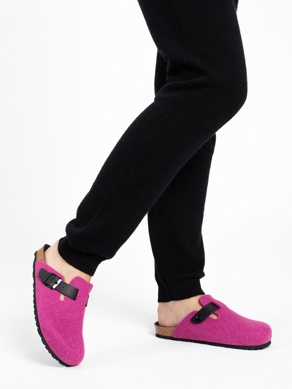 Bayton Moke clogs, fuchsia