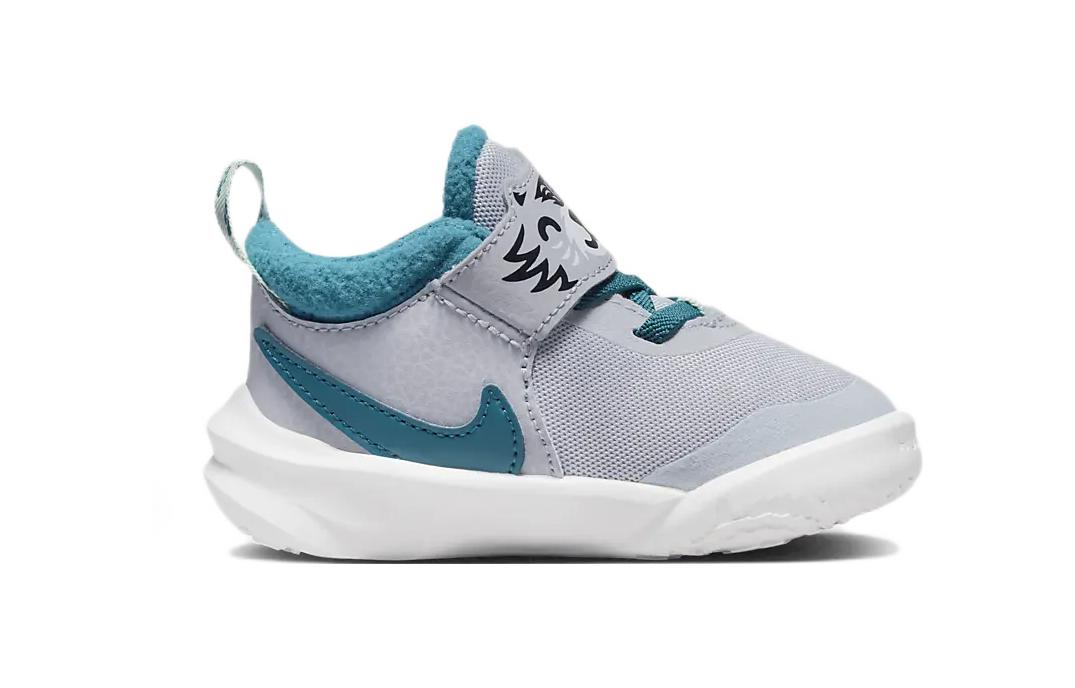 Nike Team Hustle D 10 TD Toddler Sneakers