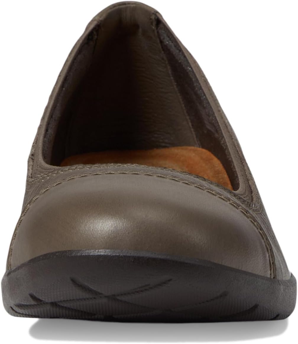 Meadow Opal Clarks Flats in Slate Leather