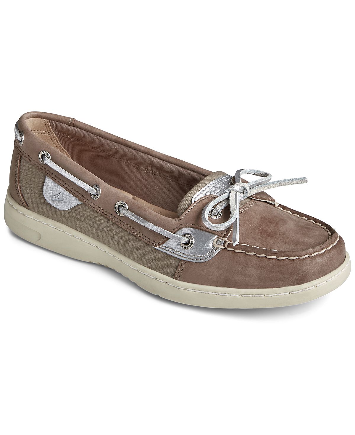 حذاء قارب نسائي من Angelfish Sperry