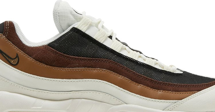 حذاء رياضي Nike Air Max 95 'Dark Driftwood' باللون الأبيض