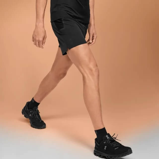 On Running Ultra shorts, black