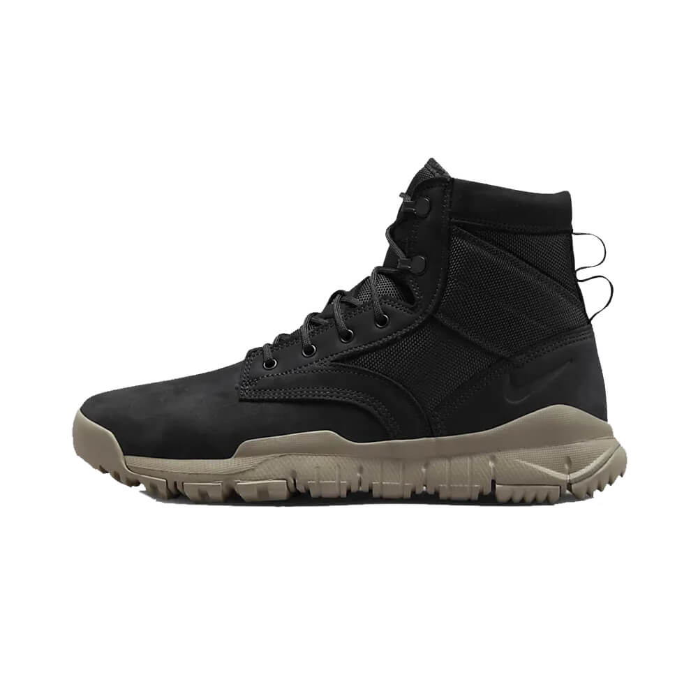 حذاء Nike SFB 6" الجلدي، أسود