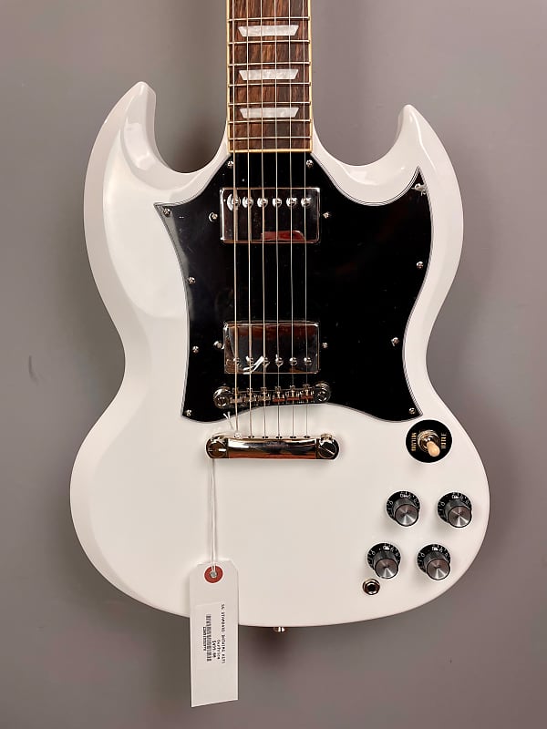 Epiphone SG Standard 2020 - حتى الآن Alpine White "Batwing"