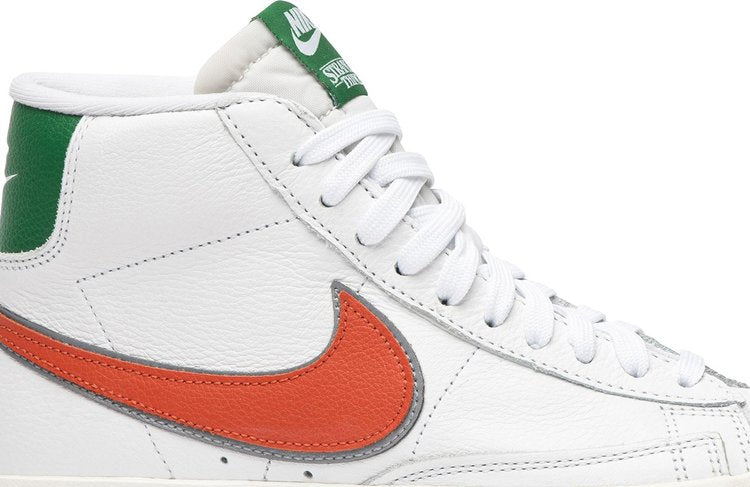 Nike Stranger Things x Blazer Mid 'Hawkins High', white