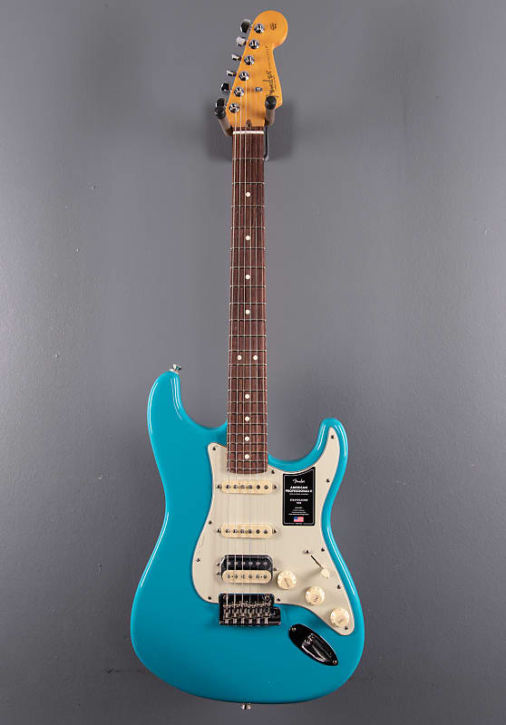 American Professional II Stratocaster HSS - Miami Blue w/ Rosewood Fender American Professional II Stratocaster HSS - Miami w/