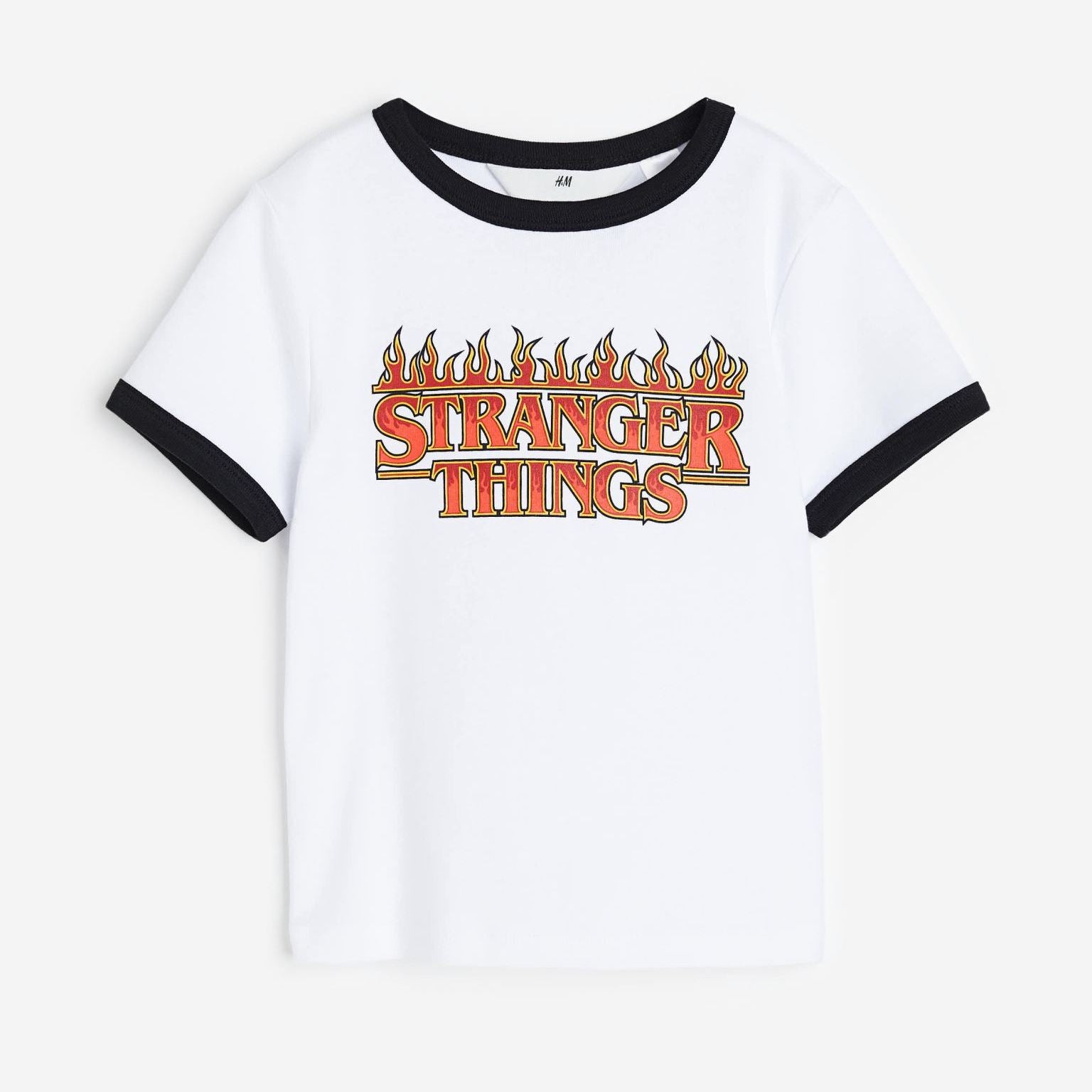 تي شيرت مطبوع عليه Stranger Things من H&amp;M باللون الأبيض