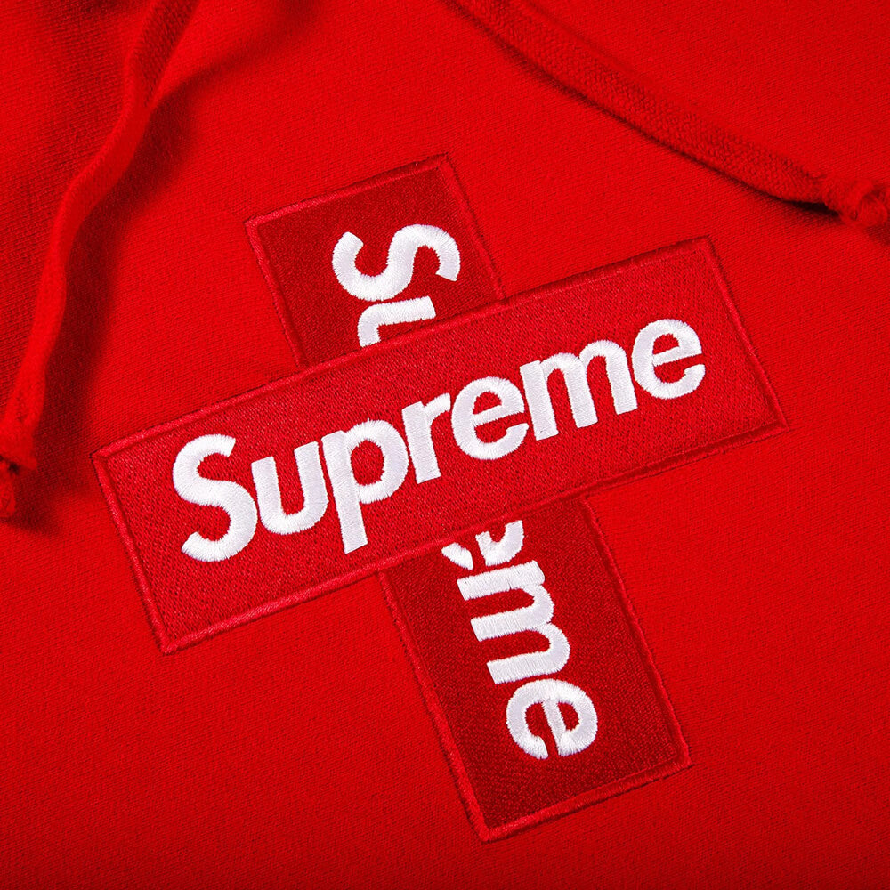 هودي بشعار Supreme Cross Box باللون الأحمر