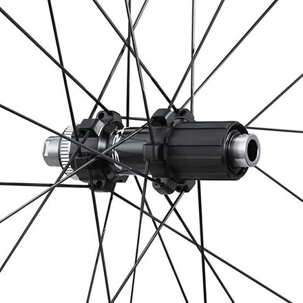 مجموعة عجلات GRX WH-RX870 Carbon Gravel - Shimano Tubeless، باللون الأسود