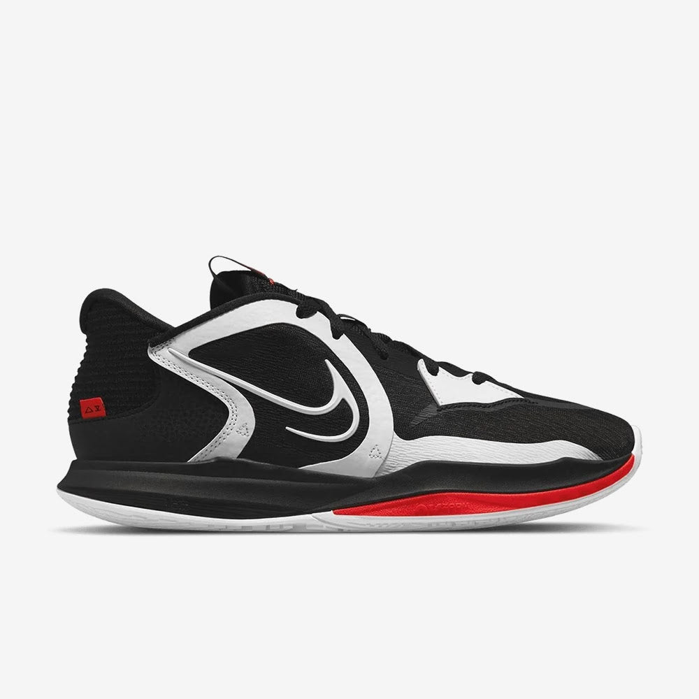 حذاء كرة السلة Nike Kyrie Low 5 Bred، باللون الأسود/الأحمر