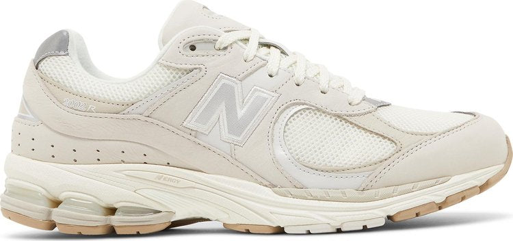 New Balance 2002R 'Linen Fog' sneakers, cream