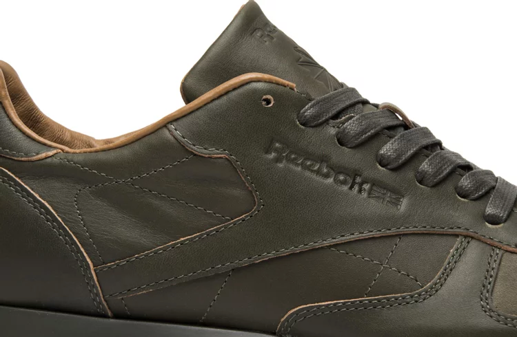 حذاء رياضي Kendrick Lamar x Classic Leather Lux 'Olive' من Reebok باللون الأخضر