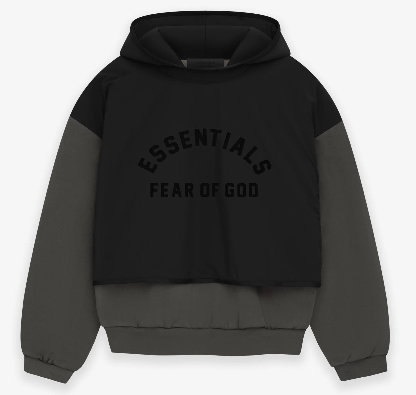 سويت شيرت من الصوف النايلون من Fear of God Essentials، باللون الرمادي والأسود