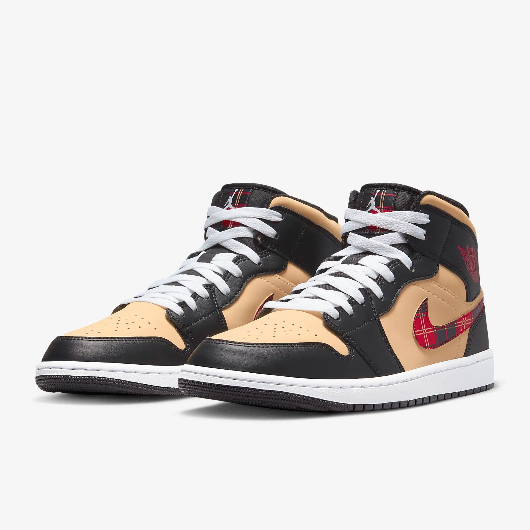 حذاء رياضي Nike Air Jordan 1 Mid SE، أسود/بيج