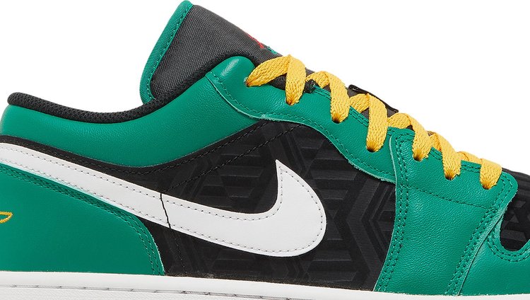 Air Jordan 1 Low SE Christmas sneakers, green