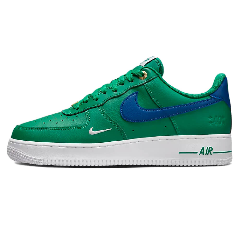 حذاء رياضي Nike Air Force 1 '07 LV8، باللون الأخضر/الأزرق