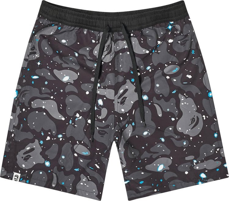 شورت BAPE Space Camo Shark Reversible باللون الأسود، أسود