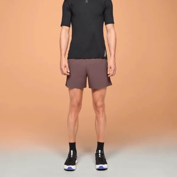 On Running Ultra shorts, black/brown