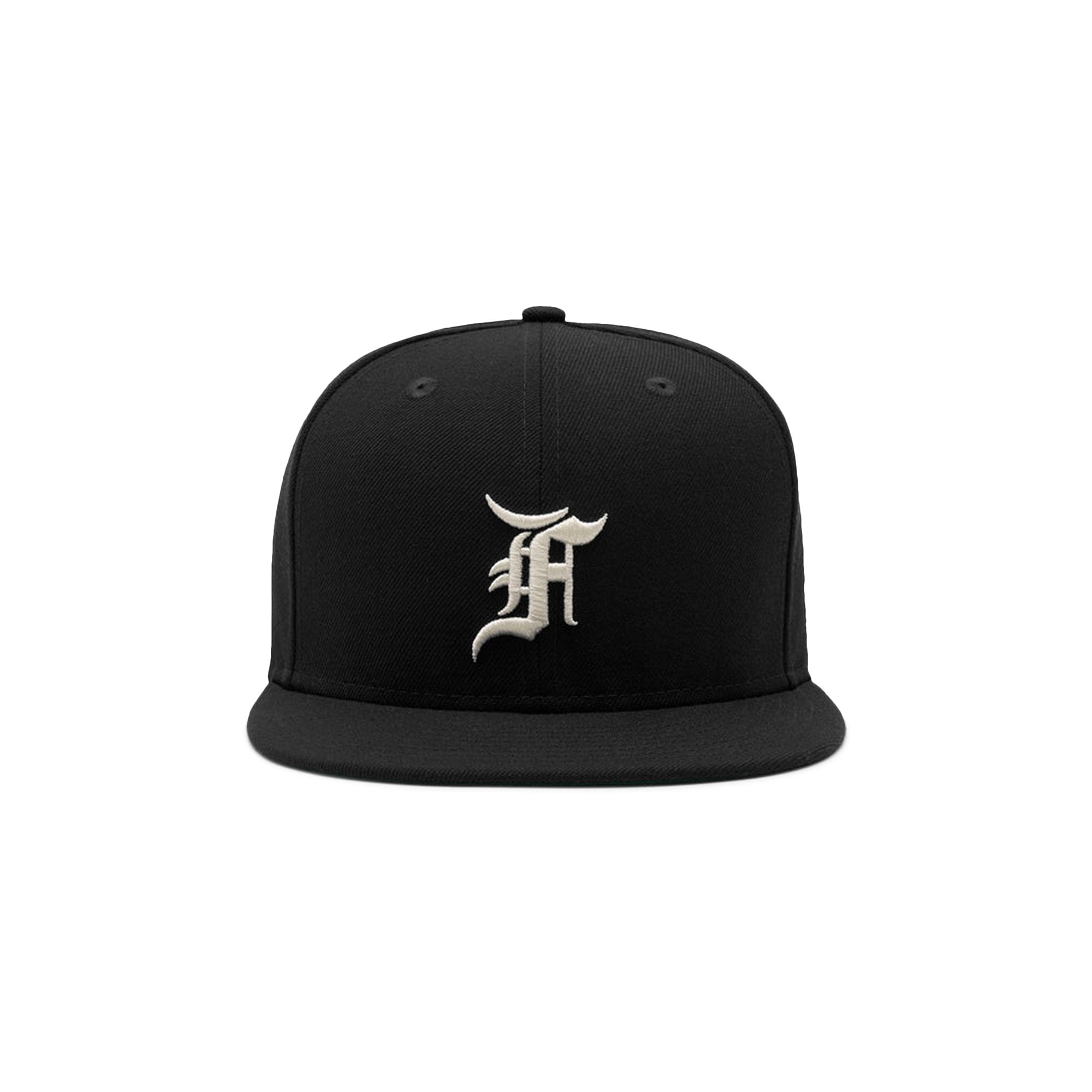 قبعات Fear of God Essentials Essential 59Fifty باللون الأسود