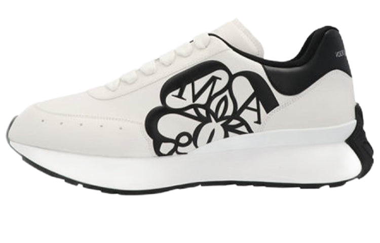 حذاء رياضي Alexander McQueen Sprint Runner Lifestyle للرجال، أبيض/أسود