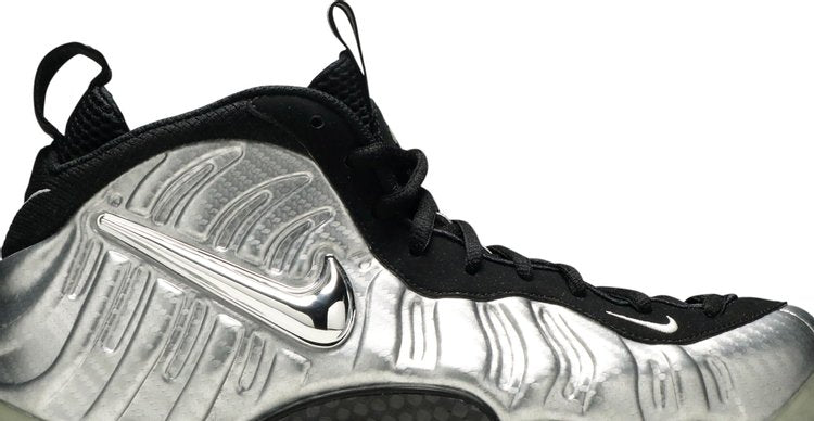 حذاء Nike Air Foamposite Pro 'Silver Surfer' باللون الفضي