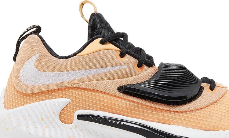 حذاء رياضي Nike Zoom Freak 3 TB 'Orange Chalk' باللون البرتقالي