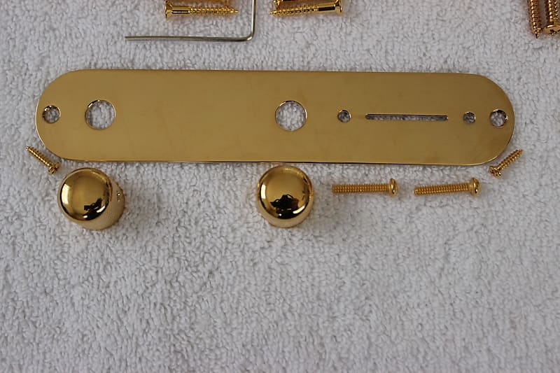 Fender/Gotoh Humbucker Telecaster Gold Hardware Set Modern GTC302 6-saddle Bridge Tele TB-0031-002 Fender/Gotoh 6-Saddle Humbucker Telecaster Bridge Assembly (Gold)