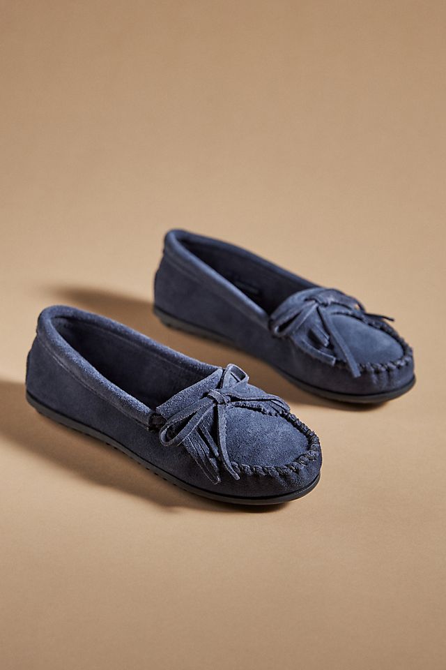 Minnetonka Kilty moccasins, dark blue