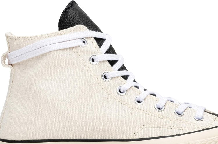 حذاء رياضي Converse Fear of God x Chuck 70 Hi Natural باللون الكريمي