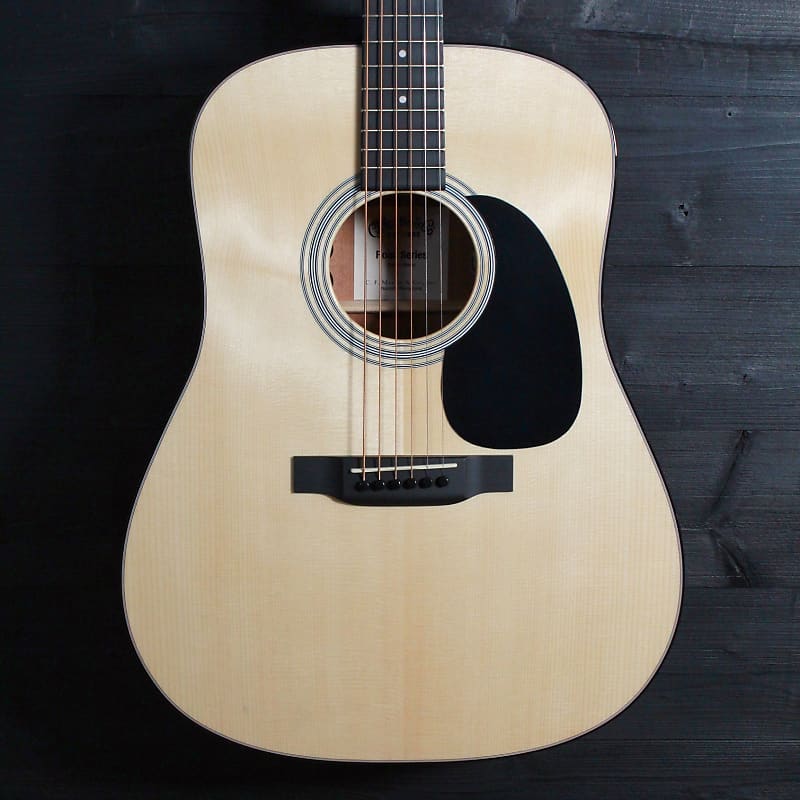 Guitar Martin D-12E Road Series Solid Wood, natural