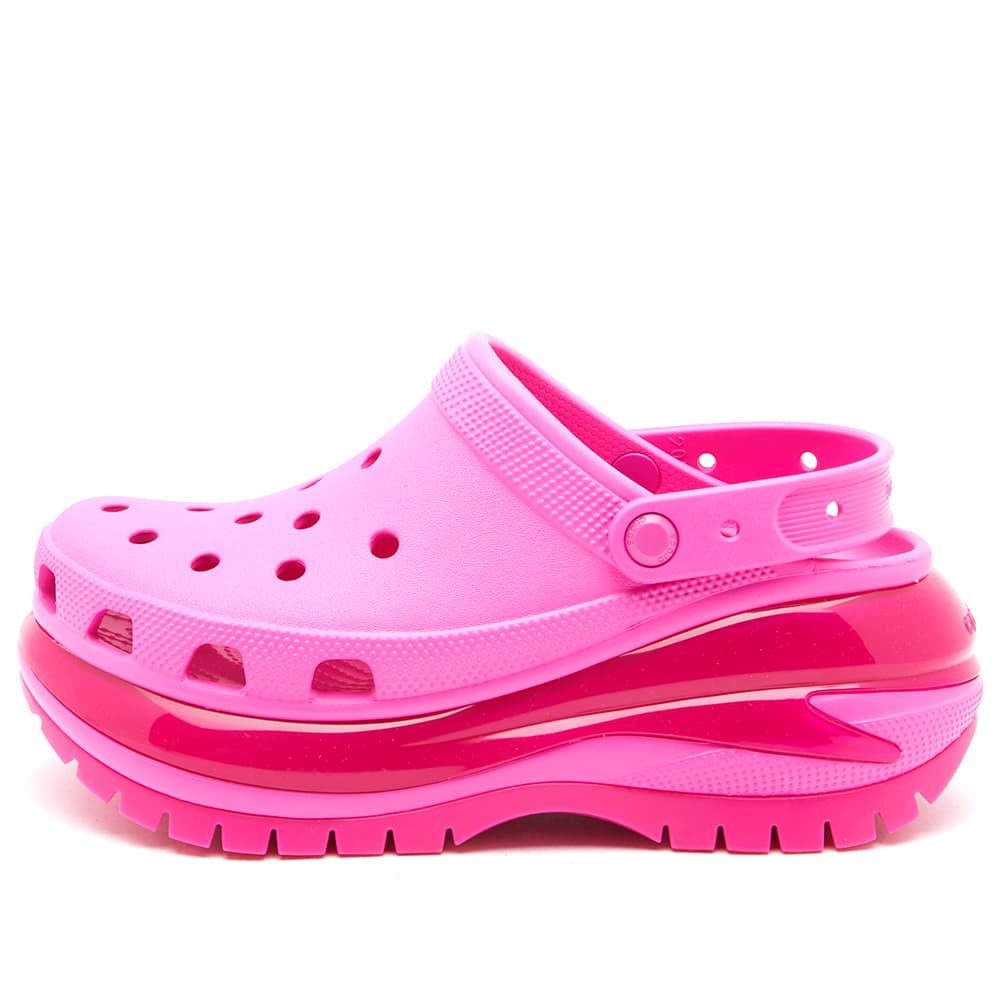 Crocs Classic Mega Crush Clog Round Toe Sandals, Pink