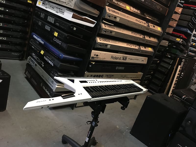 Roland AX-Edge WHITE Keyboard with Custom BLACK Keys //ARMENS// keyboard