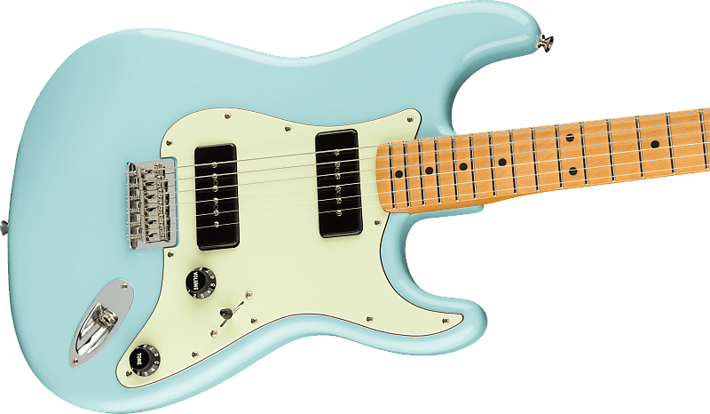 Fender Noventa Stratocaster Daphne Blue