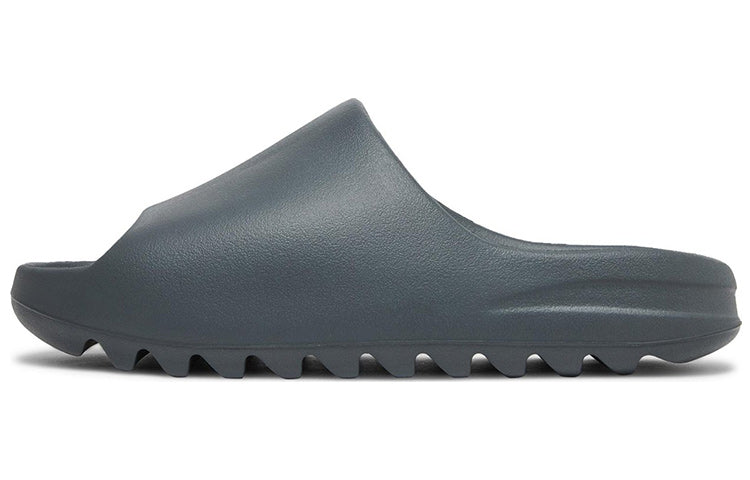 حذاء Yeezy Slide للرجال من Adidas Originals