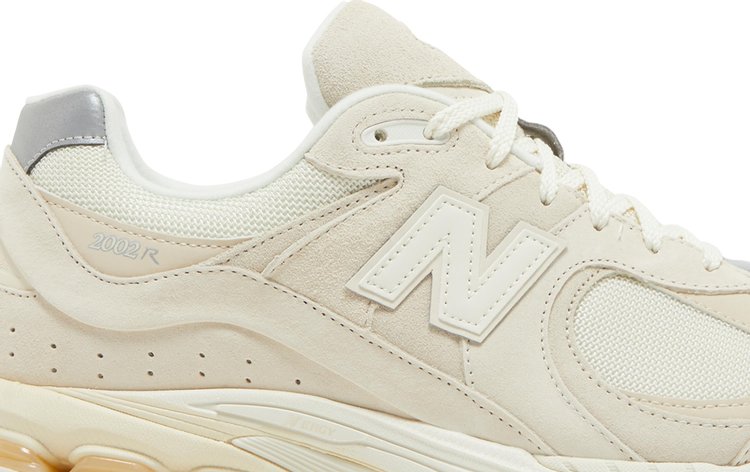 New Balance 2002R 'Calm Taupe' sneakers, cream