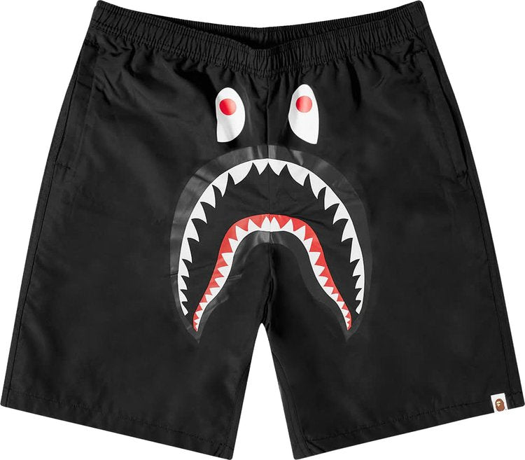 شورت BAPE Space Camo Shark Reversible باللون الأسود، أسود