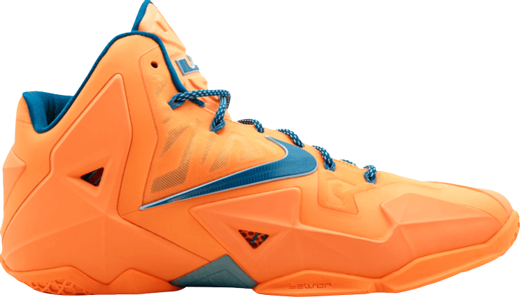 حذاء رياضي Nike LeBron 11 'Atomic Orange'