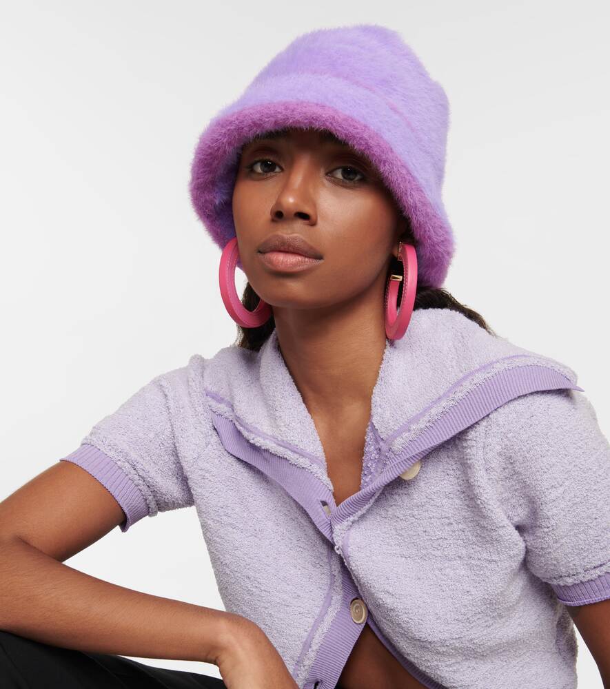 Le Bob Neve Jacquemus faux fur bucket hat, purple