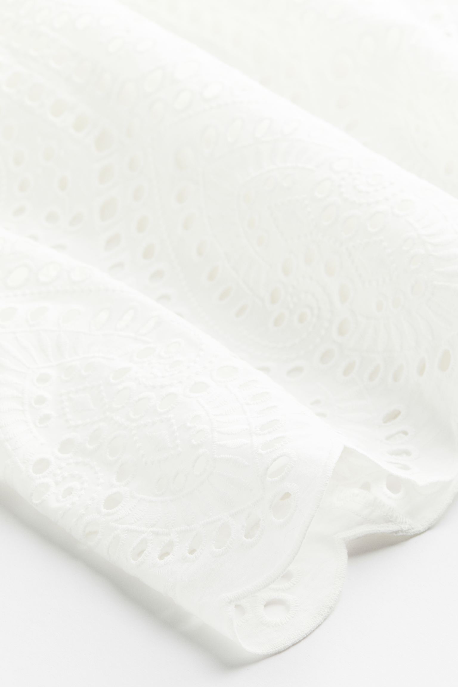 H&M Eyelet Embroidery dress, white