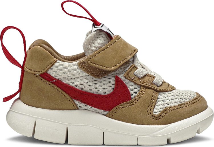 حذاء رياضي Nike Tom Sachs x NikeCraft Mars Yard 2.0 TD، باللون البني