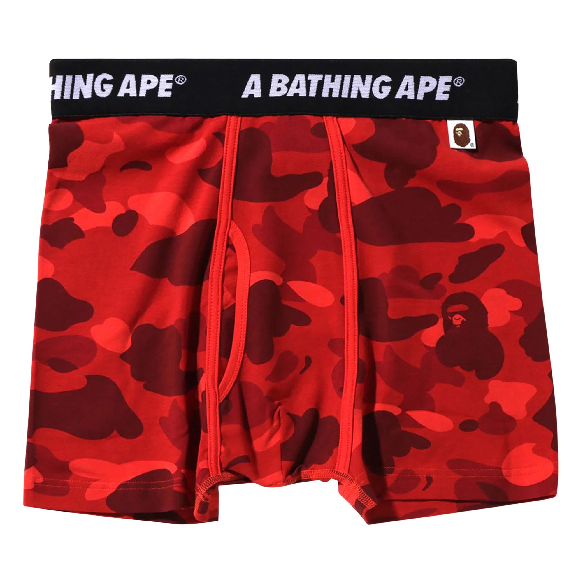 شورت BAPE Camouflage باللون الأحمر