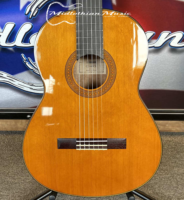 Yamaha CG142SH Classical Acoustic Guitar - Natural Gloss Finish