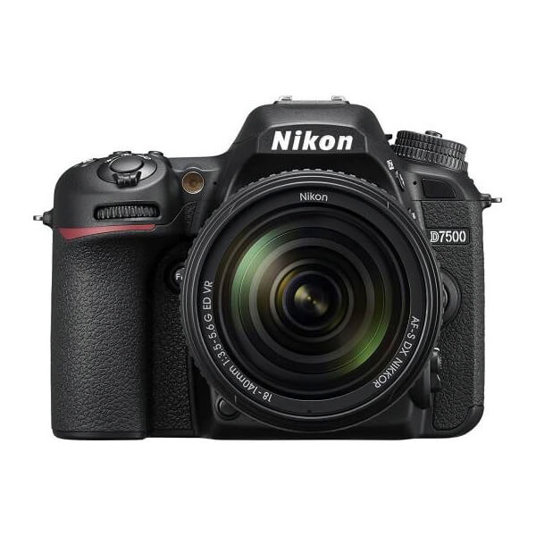 Nikon D7500 camera with AF-S DX NIKKOR 18-140mm lens, black