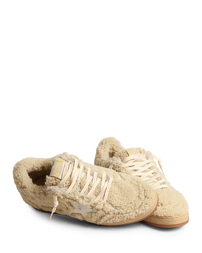 حذاء رياضي نسائي منخفض الرقبة من Ball Star Shearling Golden Goose