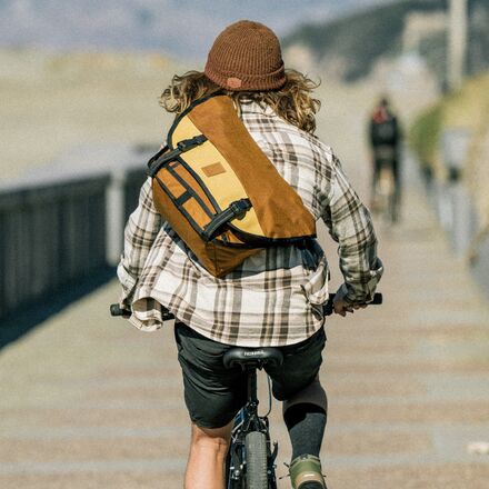 Citizen messenger bag 28l. Chrome, Amber Tritone