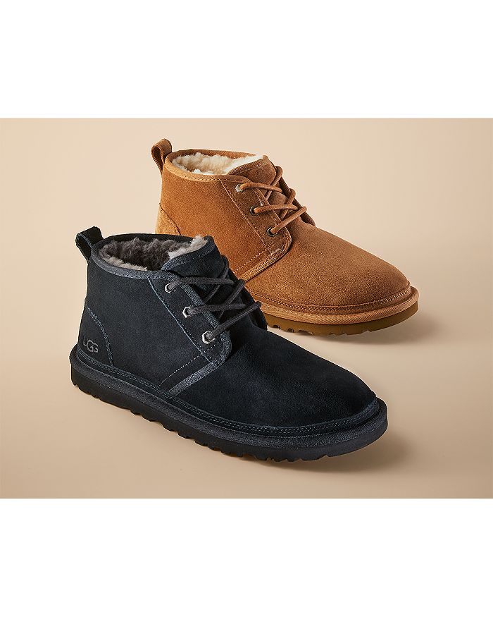 حذاء Chukka Neumel UGG للرجال من جلد الغزال