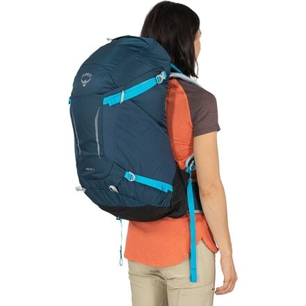 حقيبة Hikelite سعة 32 لترًا من Osprey Packs باللون الأزرق Atlas